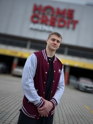 💥 Každý pád je jen lekce. Každý trénink je krok vpřed. V kleci i v životě platí jedno: buď dáš všechno, nebo nedáš nic....