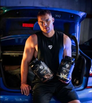 𝐏𝐑𝐎𝐓𝐄𝐈𝐍 𝐂𝐎𝐌𝐏𝐋𝐄𝐗 𝐒𝐊𝐋𝐀𝐃𝐄𝐌 Po delším půstu (nejen v lednici, ale i ve skladu) hlásíme návrat legend! 🍫🍦 Protein Complex...